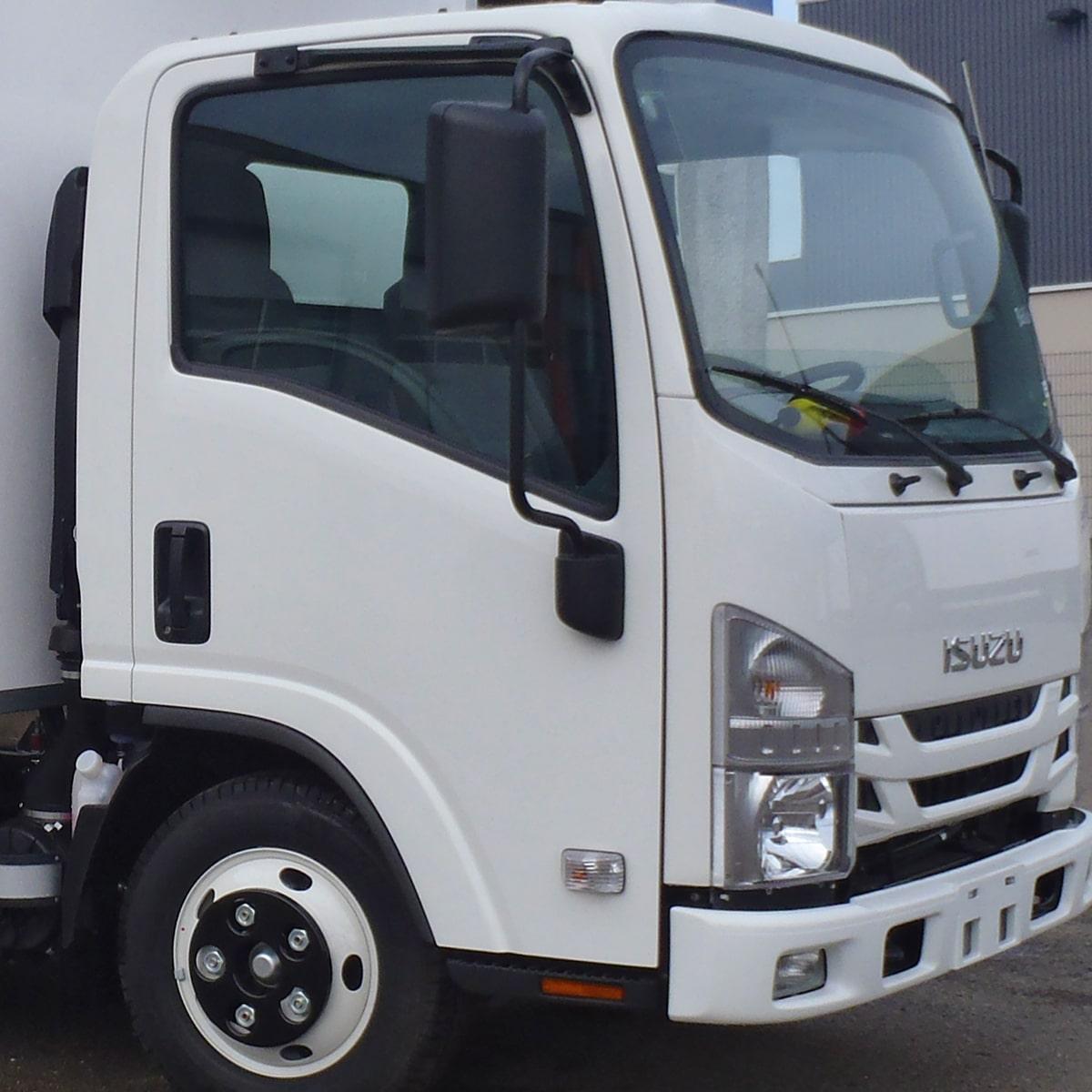 Isuzu M21 TT Moc